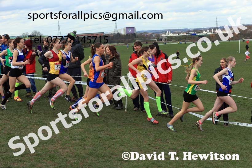 Junior Girls 2024 English Schools Cross Country Champs., Pontefract, March 16th.  Photo: David T. Hewitson/Sports for All Pics
